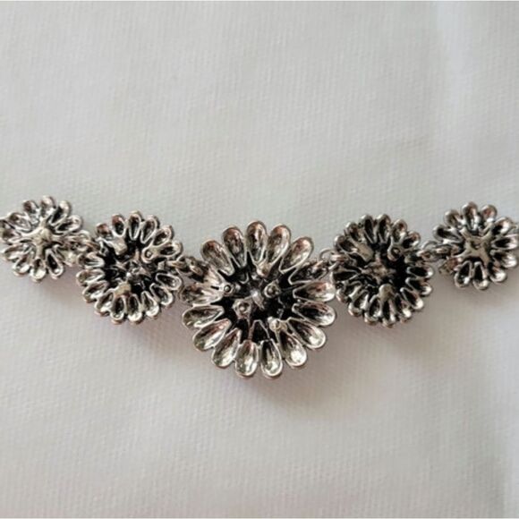 ⭐2/$30⭐ Necklace - Picture 6 of 7